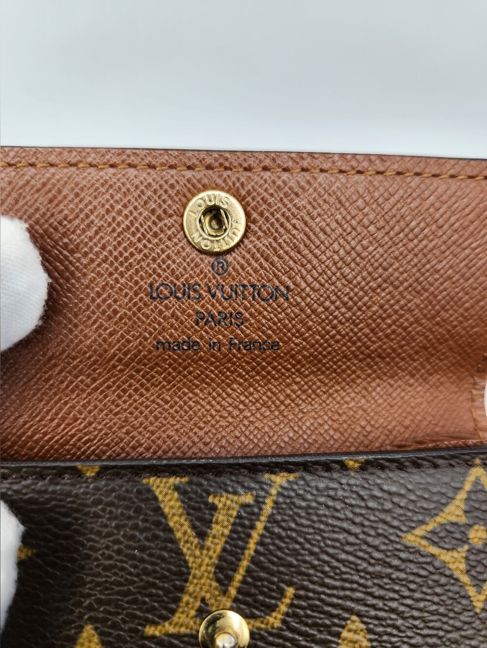 Louis Vuitton Monogram Canvas Ludlow Wallet With Dust Pouch - Picture 6 of 11